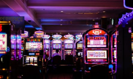 Výherné automaty sú jednou z ikon každého kasína.