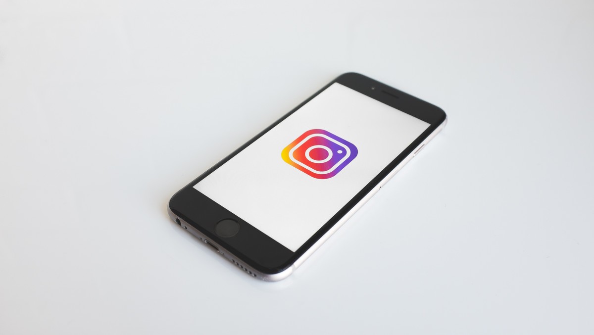 Instagram - družabno omrežje, ki temelji na fotografijah