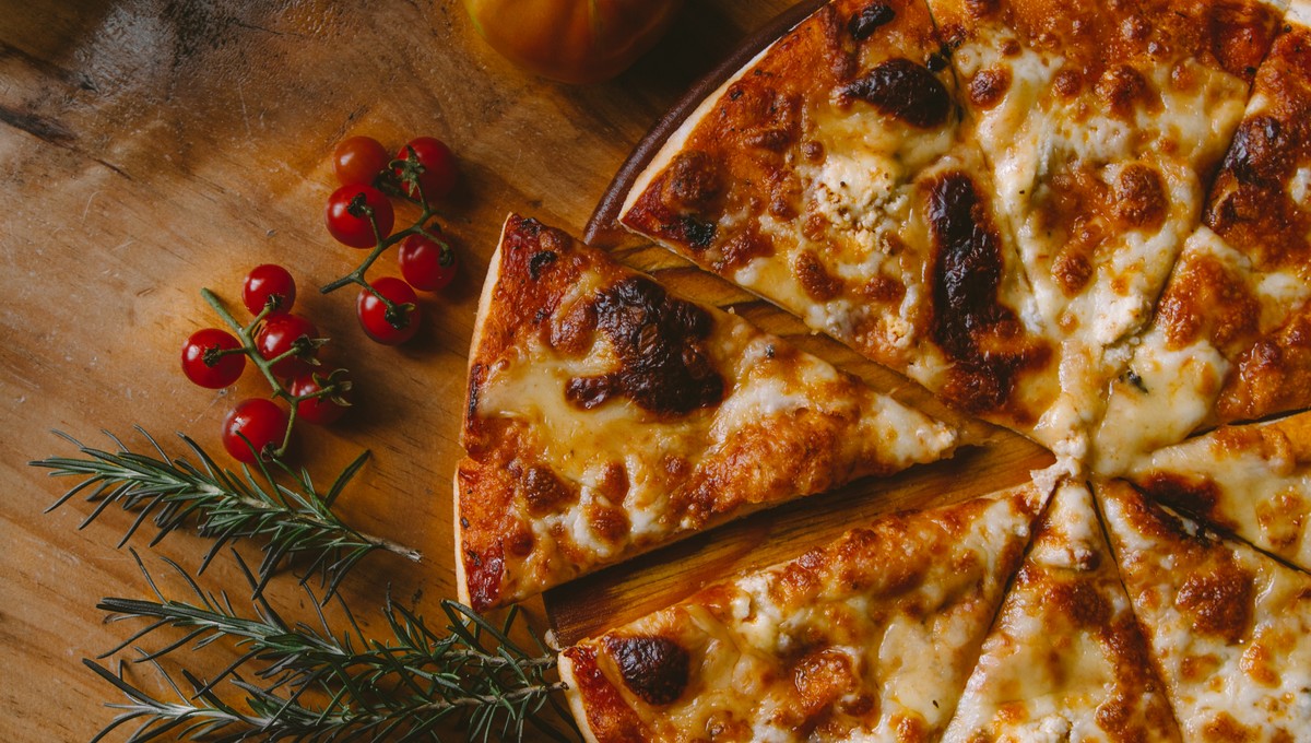 Pizza je ikonickým jídlem Itálie
