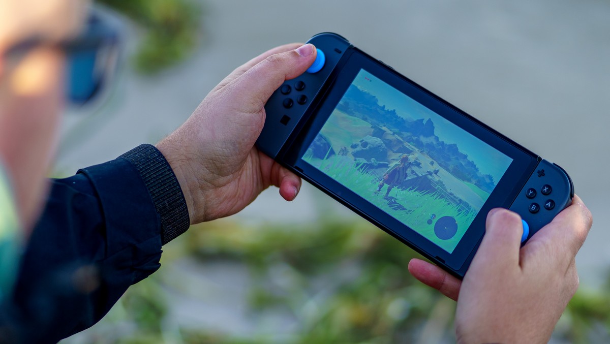 Die Zelda-Reihe auf einer Handheld-Konsole spielen.